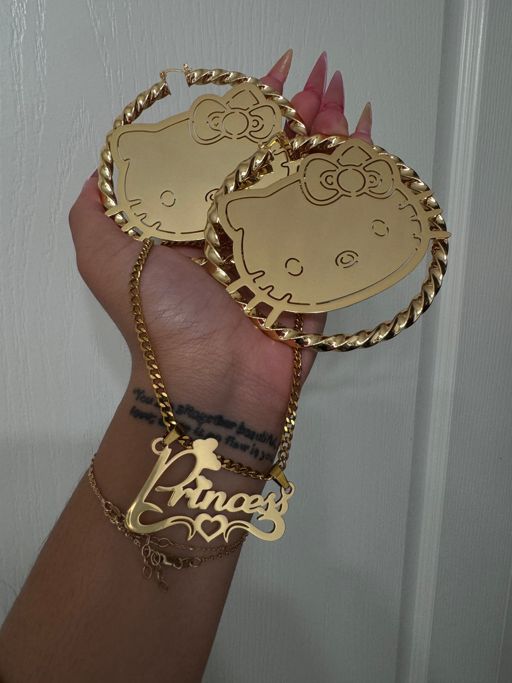 CUSTOM NAME NECKLACE